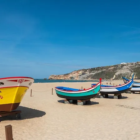 Bayview A Sua Casa à Beira Mar - 20 Mt Da E Da Famosa Bola Nivea Villa Nazaré
