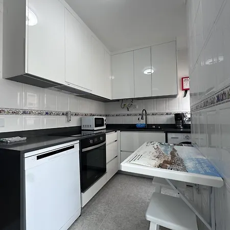 Bayview A Sua Casa à Beira Mar - 20 Mt Da E Da Famosa Bola Nivea * Nazaré