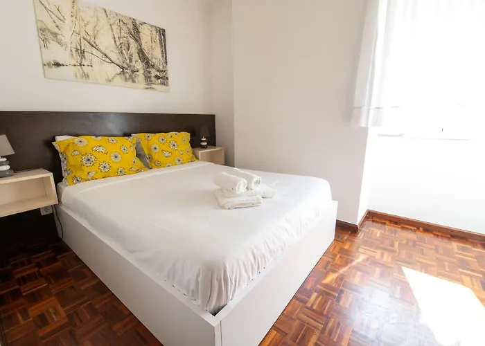 Bayview A Sua Casa à Beira Mar - 20 Mt Da E Da Famosa Bola Nivea * Nazaré