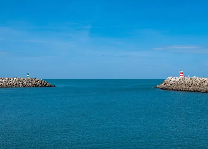 Bayview A Sua Casa à Beira Mar - 20 Mt Da E Da Famosa Bola Nivea *